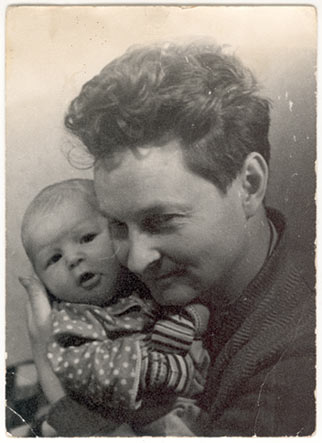 1962 год. На свет появился Илья Жуков, будущий поэт, композитор, мыслитель...
